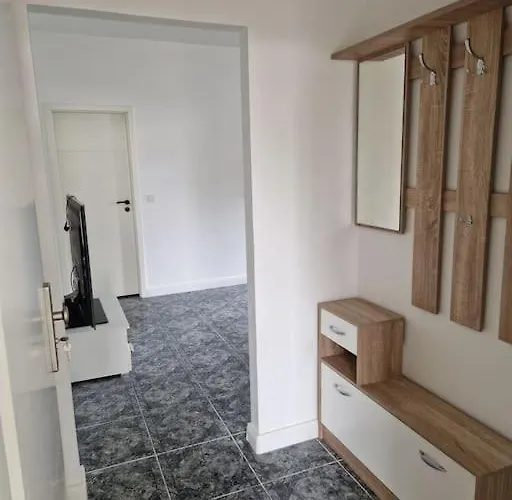 Guenstige Und Praktische Unterkunft Lejlighed